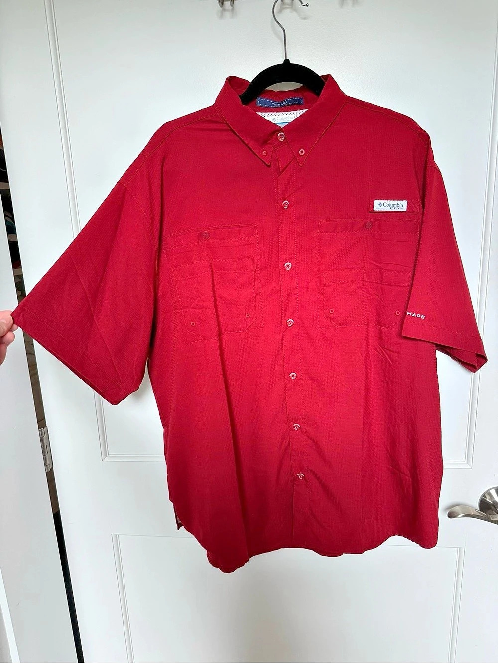 NWOT Columbia Men's Red Short Sleeve Button Down Fishing Shirt - L